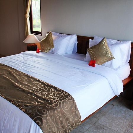 Villa Kemuning Тегаллаланг Номер фото